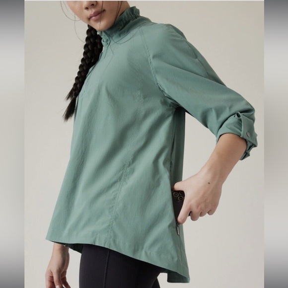 New Athleta Advantage Poplin Top Size Medium - Picture 6 of 8